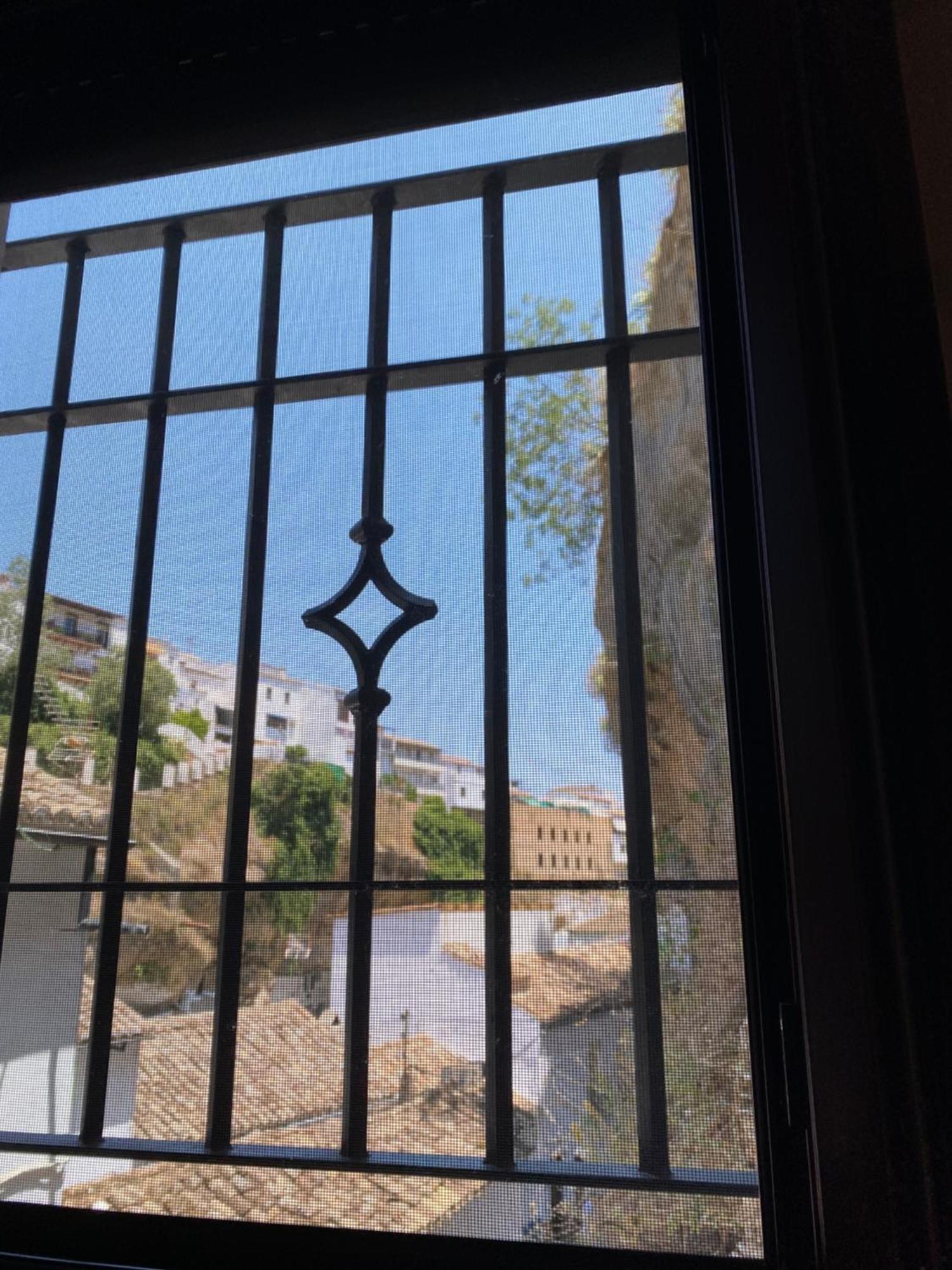 הוילה Setenil De Las Bodegas Casa Cueva “El Refugio En La Cueva” מראה חיצוני תמונה